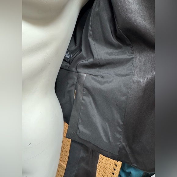 Theory Black Leather Jacket - Picture 4 of 10